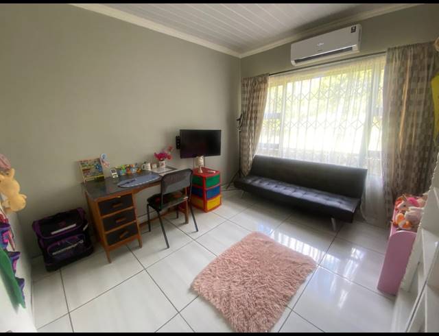 5 BEDROOM HOUSE FOR SALE IN MULLERSTUINE
